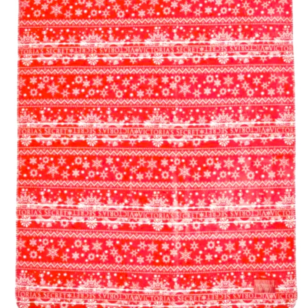 Victoria's Secret  Sherpa Plush Fleece Blanket Stadium Throw Blanket Red Holiday
